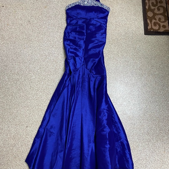 Purple beaded mermaid prom dress size 5 - Picture 3 of 4